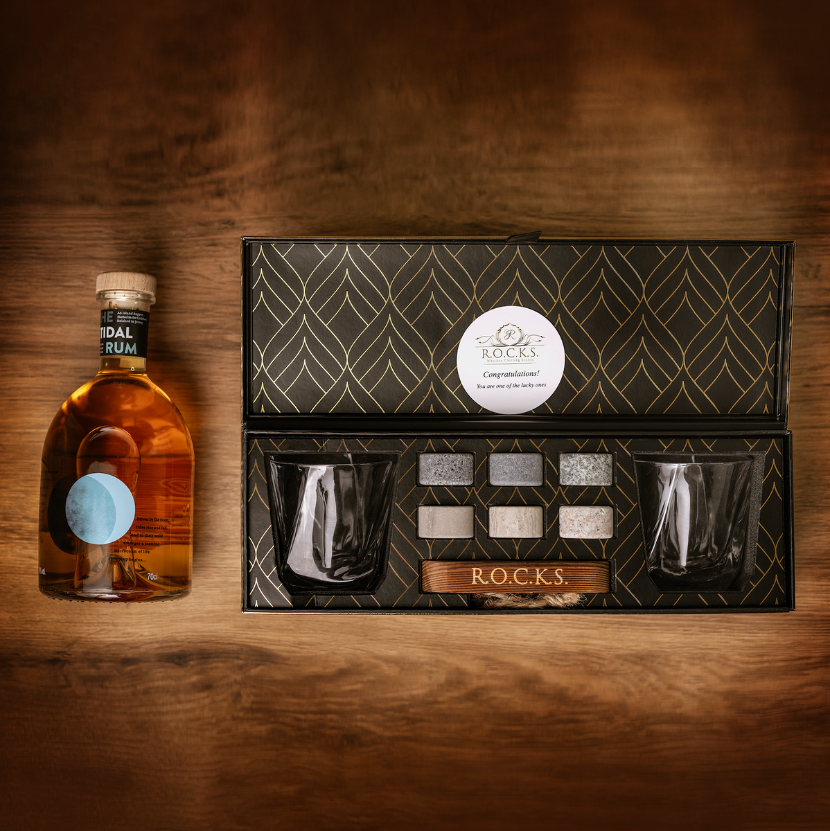 Tidal Rum & The ROCKS 2 Crystal Glasses and 1 x Chilling Stones Gift S